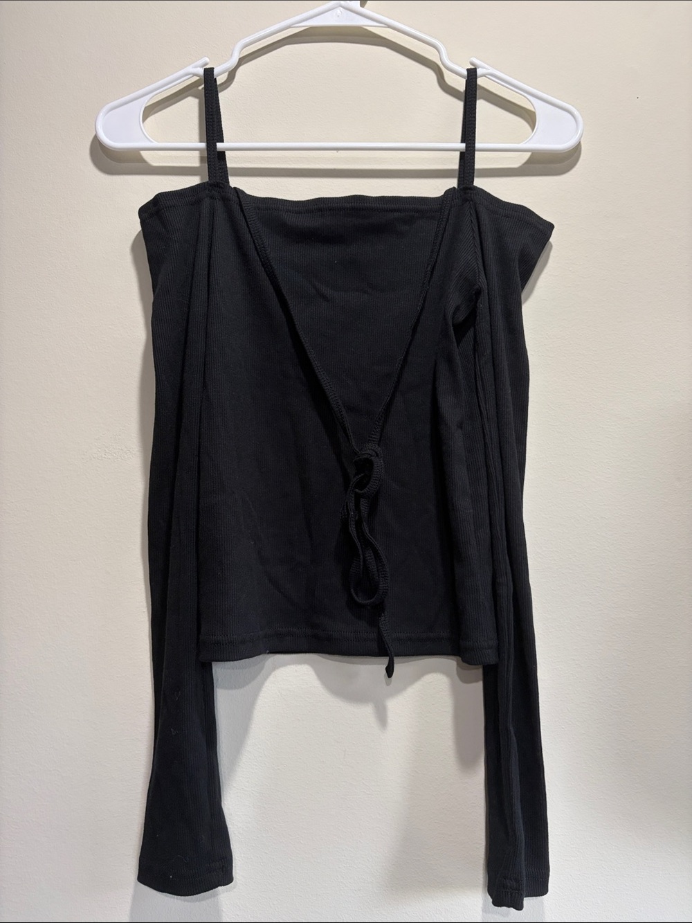Lewkin Black Off-Shoulder Top